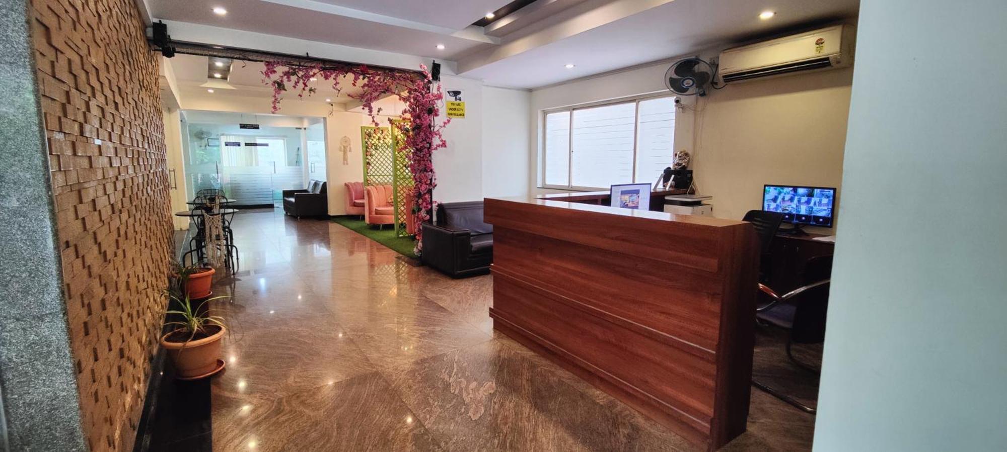 Hotel Krrish Inn - Ameerpet, Hyderabad Exterior photo